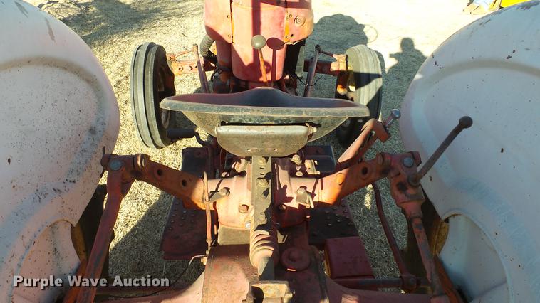 image for item DR9820 Ford 601 Workmaster tractor