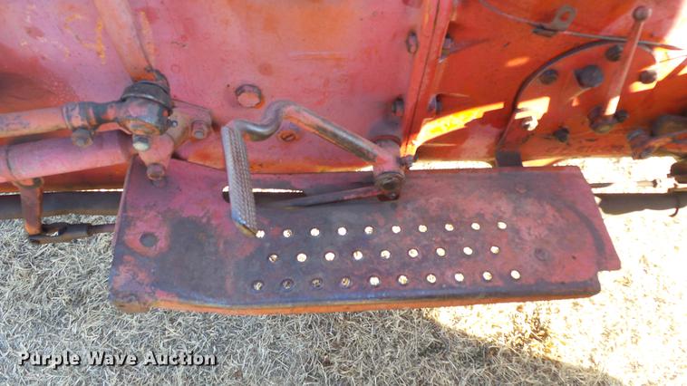 image for item DR9820 Ford 601 Workmaster tractor