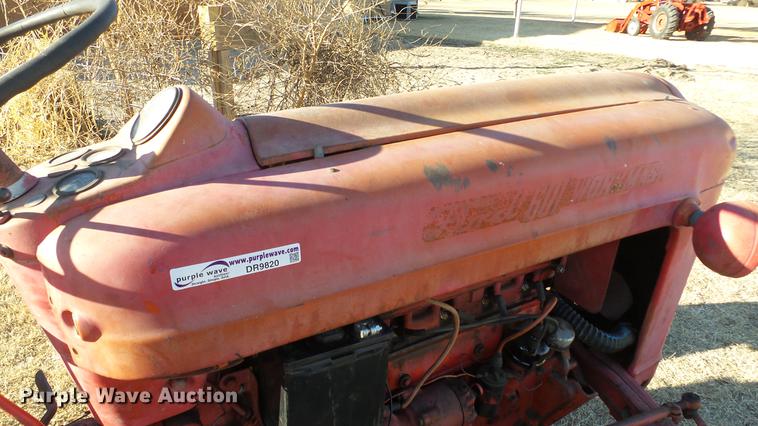 image for item DR9820 Ford 601 Workmaster tractor