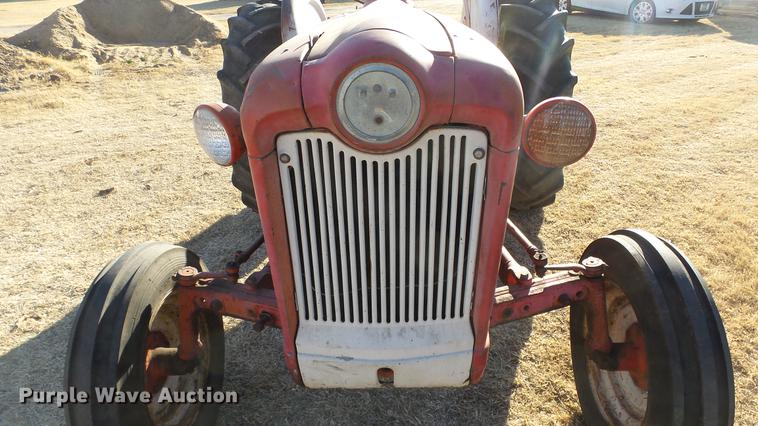 image for item DR9820 Ford 601 Workmaster tractor