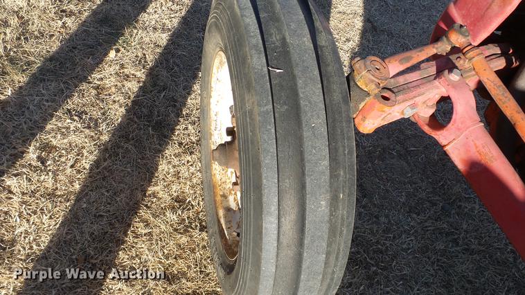 image for item DR9820 Ford 601 Workmaster tractor