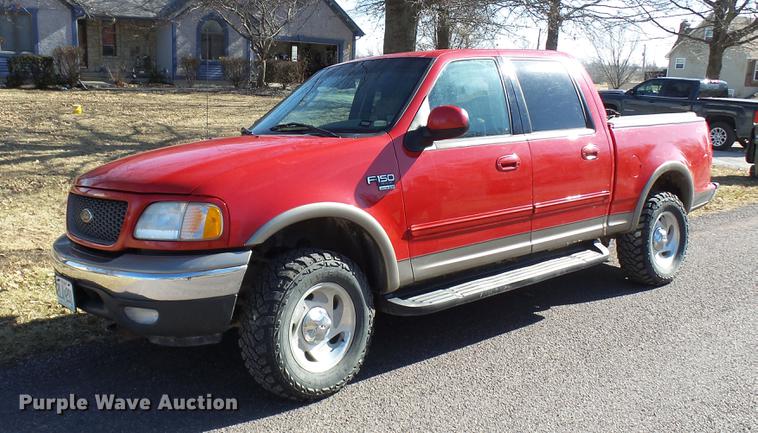 image for item DX9343 2003 Ford F150 XLT SuperCrew pickup truck
