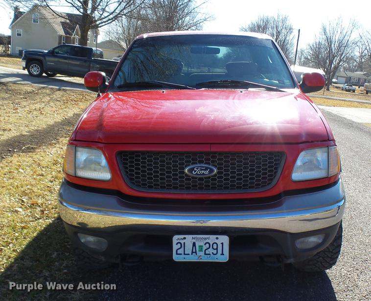 image for item DX9343 2003 Ford F150 XLT SuperCrew pickup truck