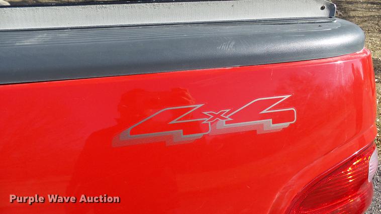 image for item DX9343 2003 Ford F150 XLT SuperCrew pickup truck