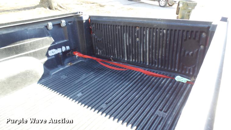 image for item DX9343 2003 Ford F150 XLT SuperCrew pickup truck