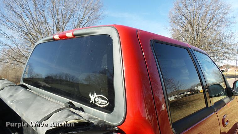 image for item DX9343 2003 Ford F150 XLT SuperCrew pickup truck