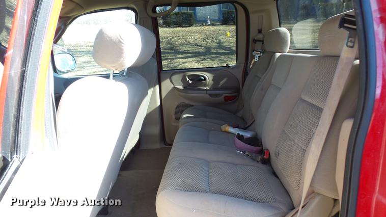 image for item DX9343 2003 Ford F150 XLT SuperCrew pickup truck