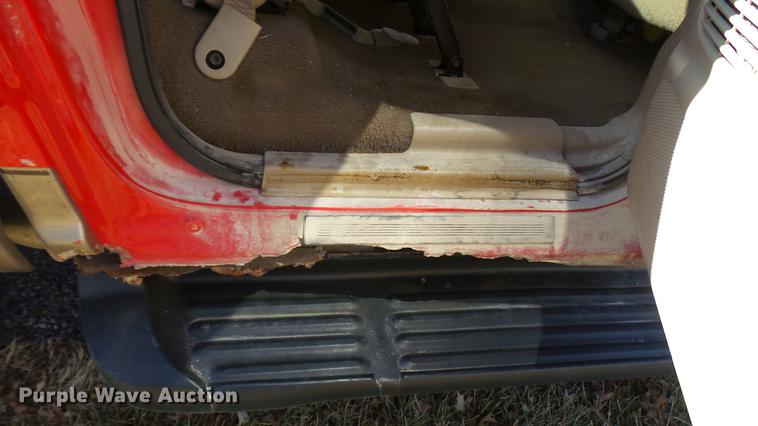 image for item DX9343 2003 Ford F150 XLT SuperCrew pickup truck