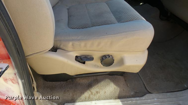 image for item DX9343 2003 Ford F150 XLT SuperCrew pickup truck