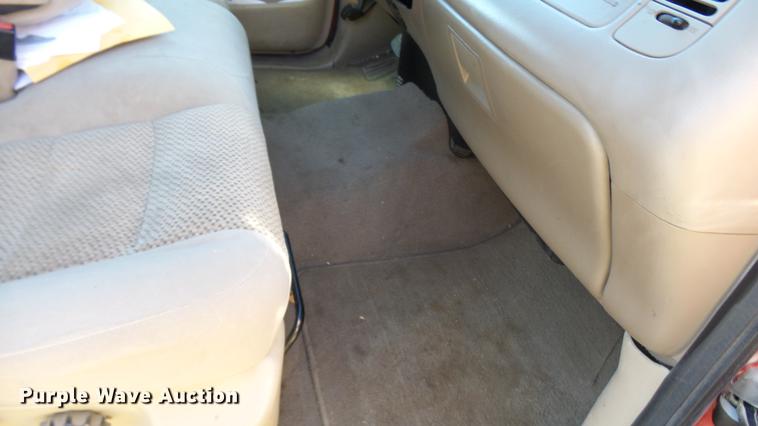 image for item DX9343 2003 Ford F150 XLT SuperCrew pickup truck