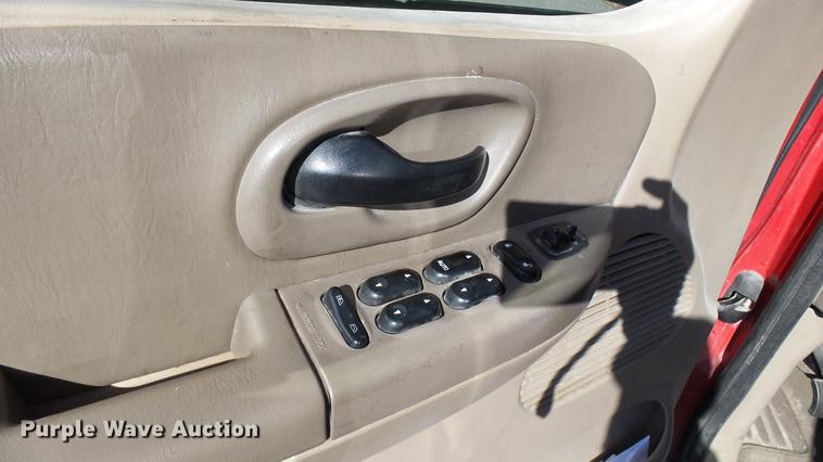 image for item DX9343 2003 Ford F150 XLT SuperCrew pickup truck