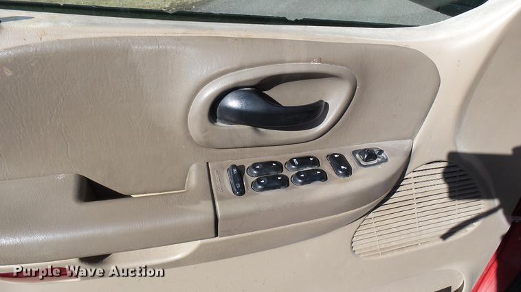 image for item DX9343 2003 Ford F150 XLT SuperCrew pickup truck