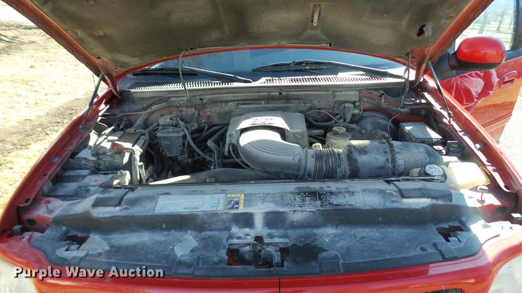 image for item DX9343 2003 Ford F150 XLT SuperCrew pickup truck