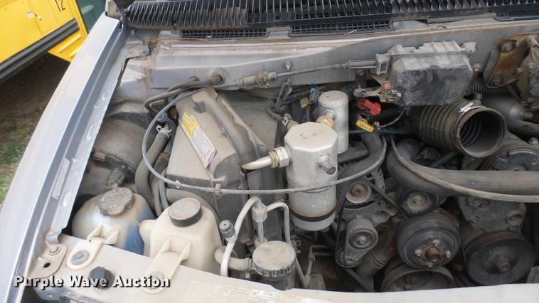 image for item DX9859 2000 Chevrolet Astro van