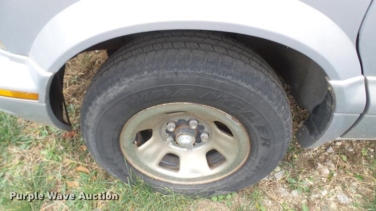 image for item DX9859 2000 Chevrolet Astro van