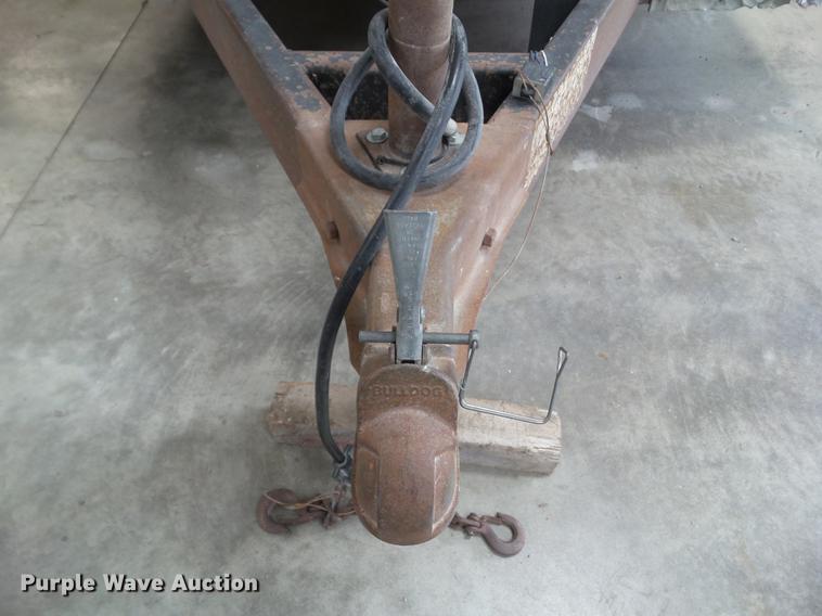 image for item DZ9184 2007 Shadow Master 5M824XL2 enclosed cargo trailer