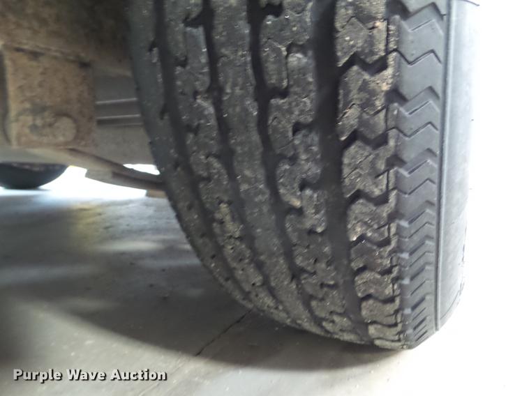 image for item DZ9184 2007 Shadow Master 5M824XL2 enclosed cargo trailer