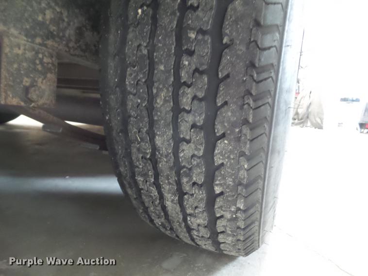 image for item DZ9184 2007 Shadow Master 5M824XL2 enclosed cargo trailer