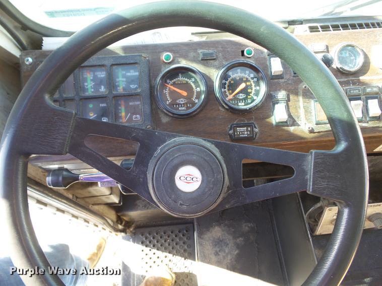 image for item DZ9193 1998 Crane Carrier Low Entry refuse truck