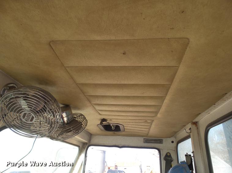 image for item DZ9193 1998 Crane Carrier Low Entry refuse truck