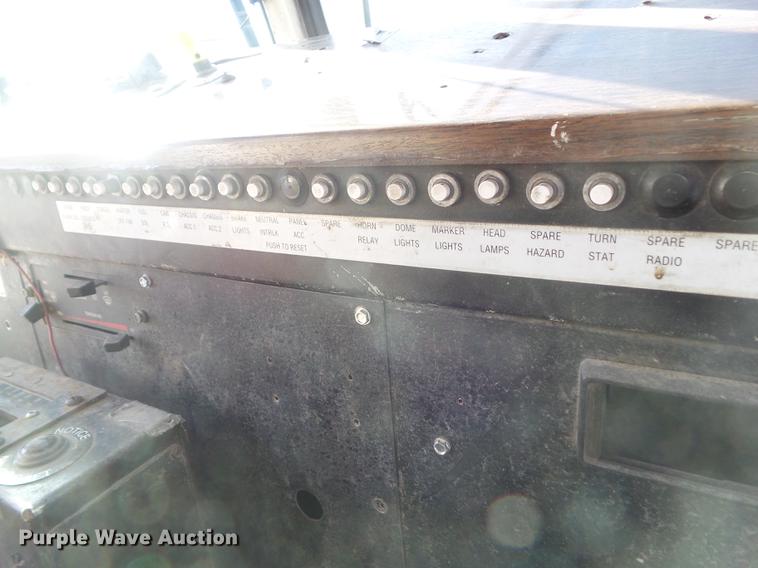 image for item DZ9193 1998 Crane Carrier Low Entry refuse truck