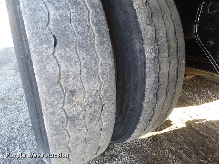 image for item DZ9193 1998 Crane Carrier Low Entry refuse truck