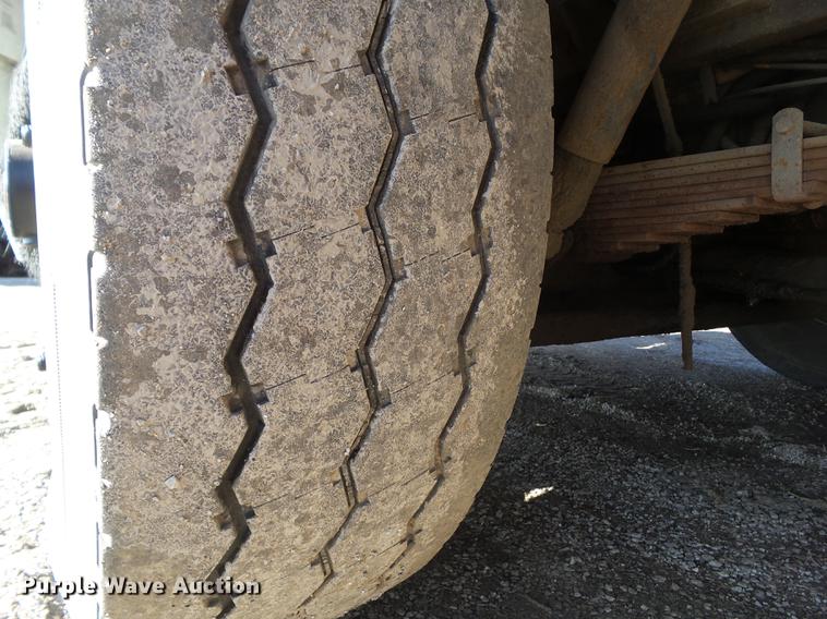 image for item DZ9193 1998 Crane Carrier Low Entry refuse truck