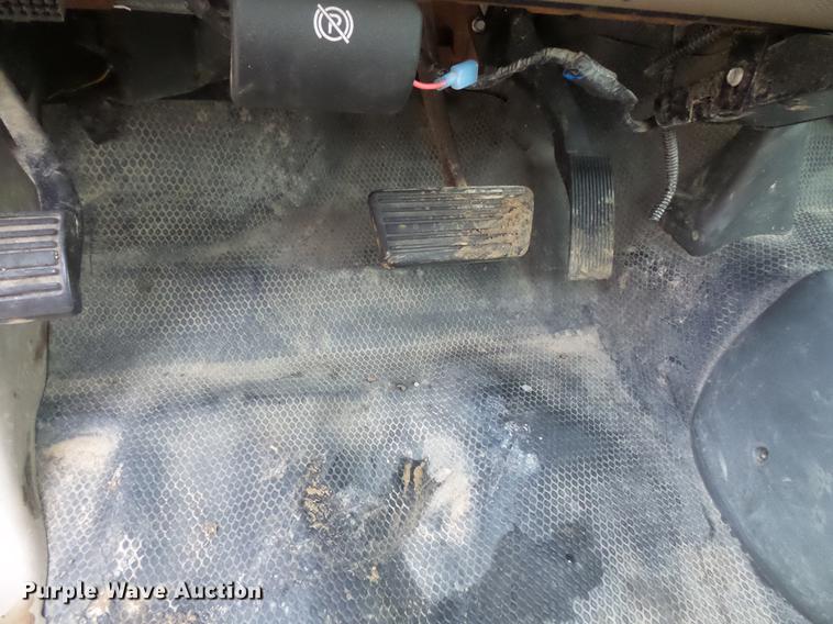 image for item EA9664 2005 Chevrolet Silverado 2500HD pickup truck