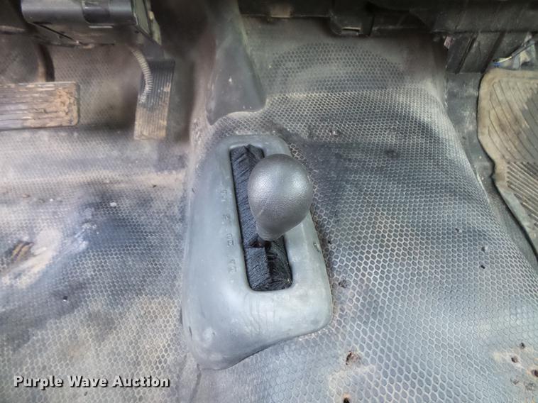 image for item EA9664 2005 Chevrolet Silverado 2500HD pickup truck