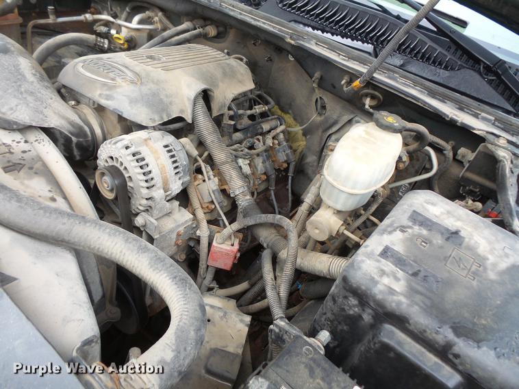 image for item EA9664 2005 Chevrolet Silverado 2500HD pickup truck