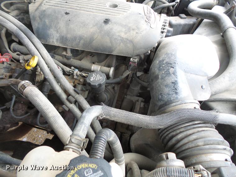 image for item EA9664 2005 Chevrolet Silverado 2500HD pickup truck