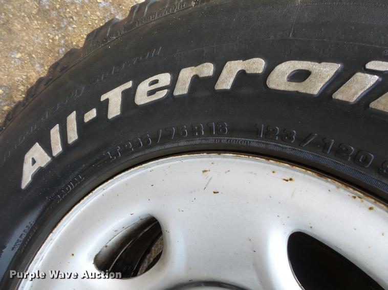 image for item EA9664 2005 Chevrolet Silverado 2500HD pickup truck