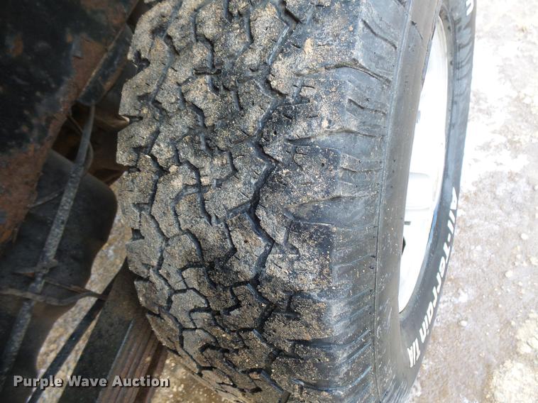 image for item EA9664 2005 Chevrolet Silverado 2500HD pickup truck