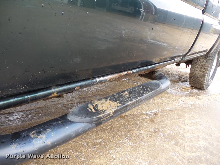 image for item EA9664 2005 Chevrolet Silverado 2500HD pickup truck