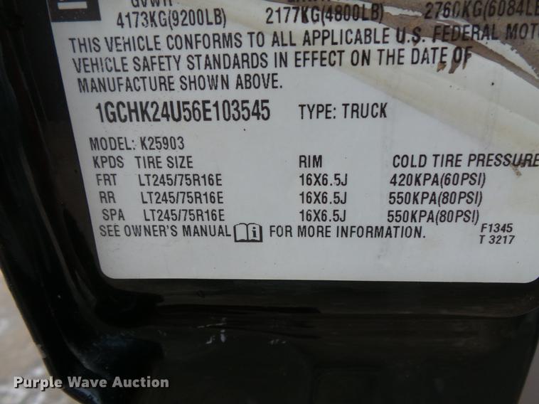 image for item EA9664 2005 Chevrolet Silverado 2500HD pickup truck