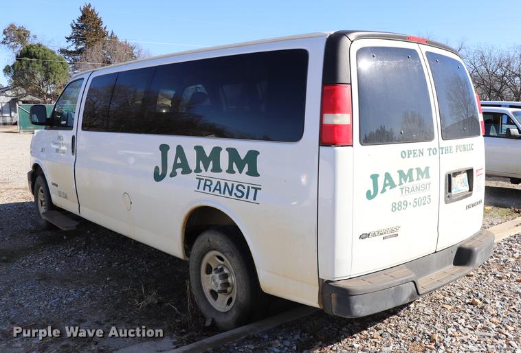 image for item EC9396 2006 Chevrolet Express 3500 Extended van