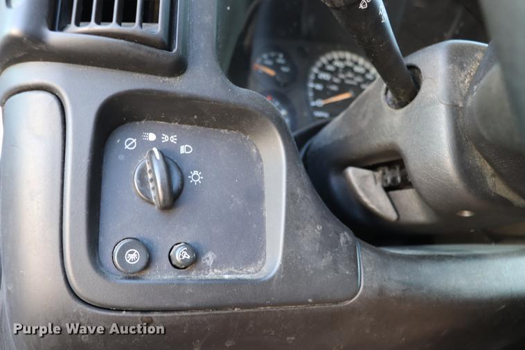 image for item EC9396 2006 Chevrolet Express 3500 Extended van