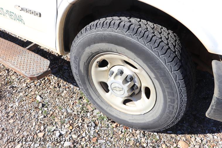 image for item EC9396 2006 Chevrolet Express 3500 Extended van