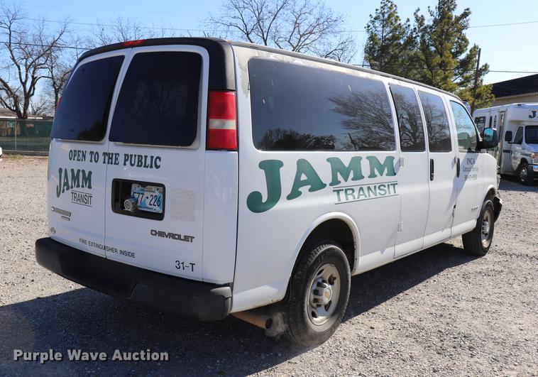 image for item EC9397 2005 Chevrolet Express 3500 Extended van