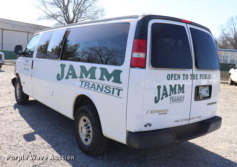 image for item EC9397 2005 Chevrolet Express 3500 Extended van