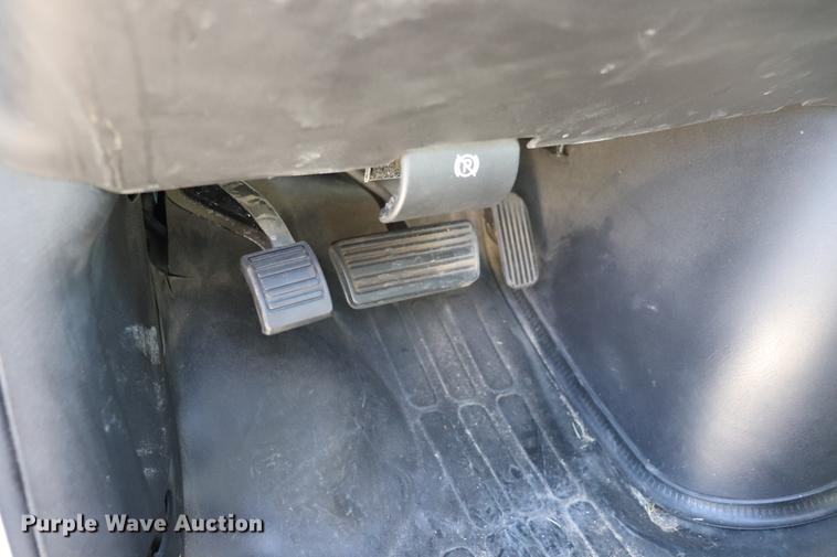 image for item EC9397 2005 Chevrolet Express 3500 Extended van