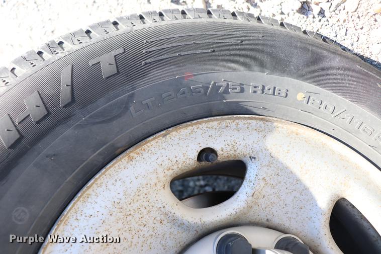 image for item EC9397 2005 Chevrolet Express 3500 Extended van