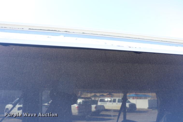 image for item EC9397 2005 Chevrolet Express 3500 Extended van