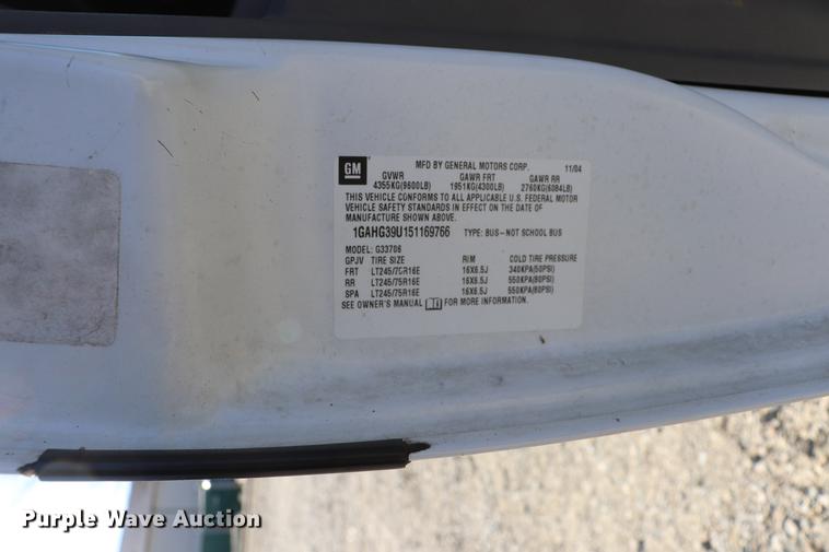 image for item EC9397 2005 Chevrolet Express 3500 Extended van