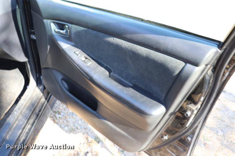 image for item EC9401 2006 Toyota Corolla CE