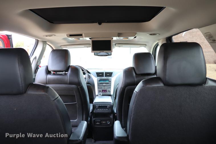 image for item EC9416 2012 Chevrolet Traverse LT