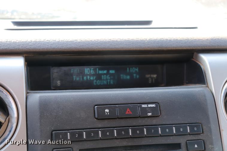 image for item EC9425 2010 Ford F150 XL Super Cab pickup truck