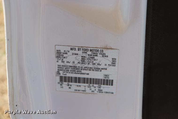 image for item EC9425 2010 Ford F150 XL Super Cab pickup truck