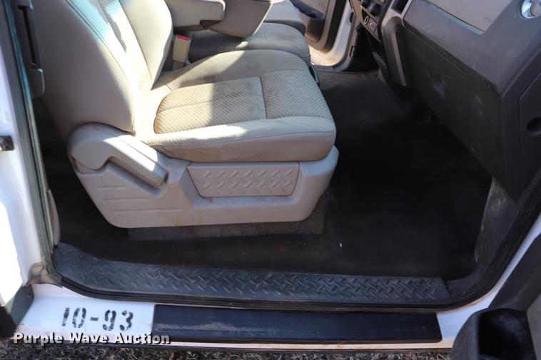 image for item EC9425 2010 Ford F150 XL Super Cab pickup truck