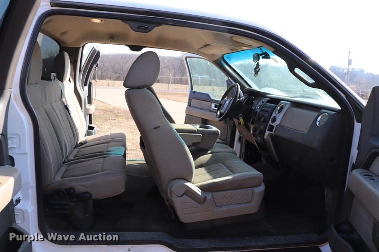 image for item EC9425 2010 Ford F150 XL Super Cab pickup truck